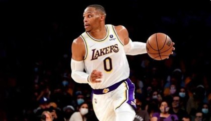 开云娱乐-【观点】打不好的韦少底薪都不如 打得好值2000万