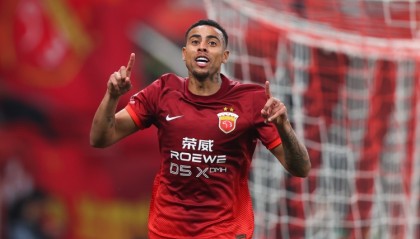 网页版登录入口地址-郑州日报：前海港外援古斯塔沃现身郑州，加盟河南队已进入倒计时