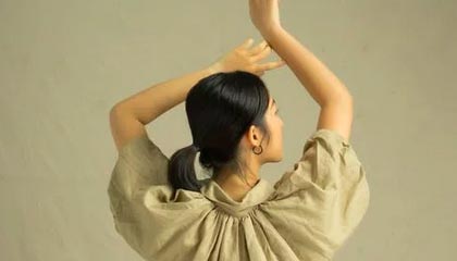 开云娱乐-打花了!姜至鹏角球开出,本科维奇力压后卫头球抢点完成梅开二度